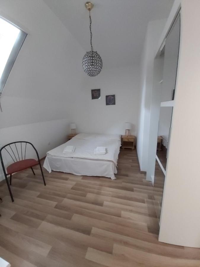 Platanus Vendeghaz Zamardi Bed & Breakfast Екстериор снимка