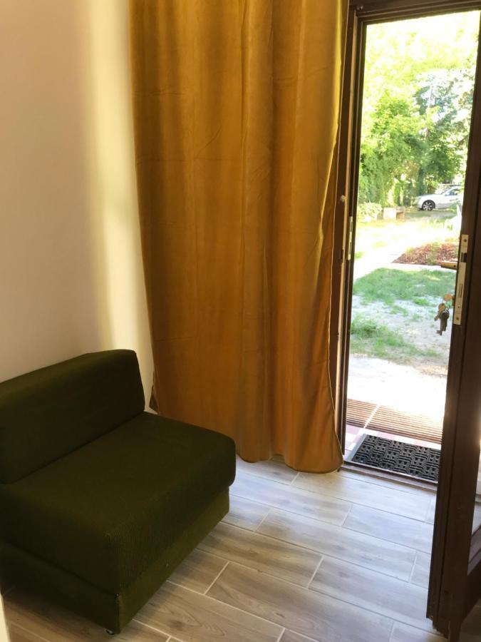 Platanus Vendeghaz Zamardi Bed & Breakfast Екстериор снимка