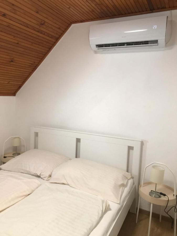 Platanus Vendeghaz Zamardi Bed & Breakfast Екстериор снимка