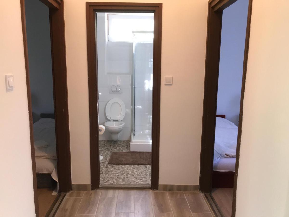 Platanus Vendeghaz Zamardi Bed & Breakfast Екстериор снимка